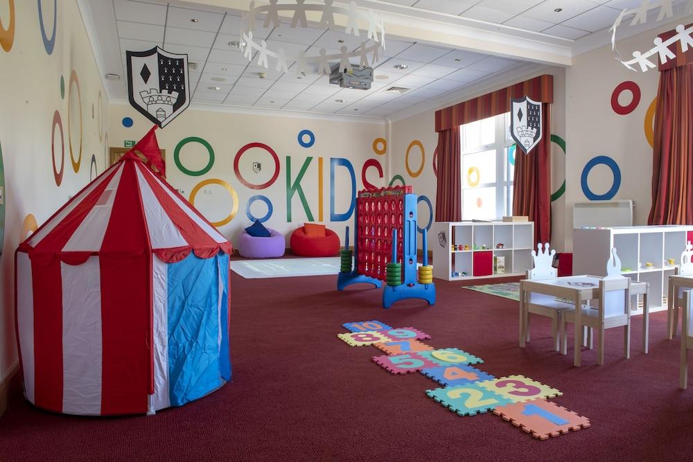 Macdonald Cardrona Hotel, Golf & 4* Peebles
